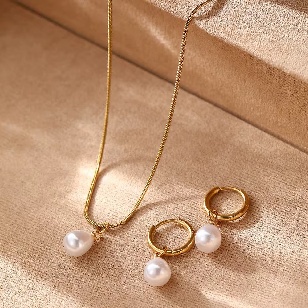 Set Necklace And Earrings